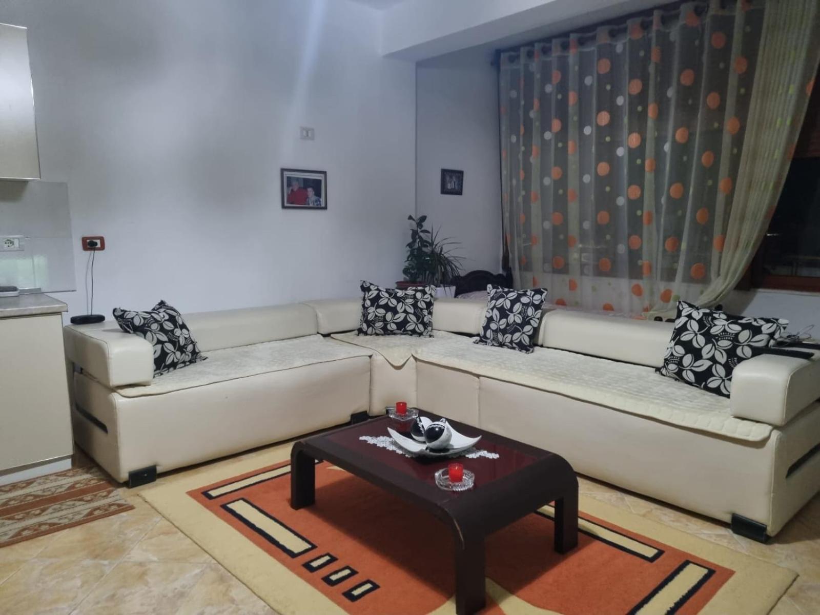 Me Qera Ditore Appartement